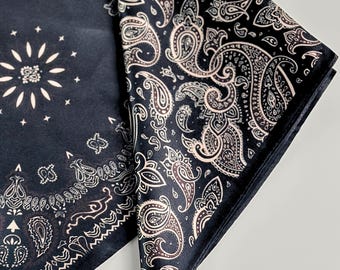 Sciarpa in seta di gelso: bandana nera con motivo paisley patchwork, fazzoletto da taschino per blazer, sciarpa vintage in seta da 55 cm, regalo di compleanno per il marito.