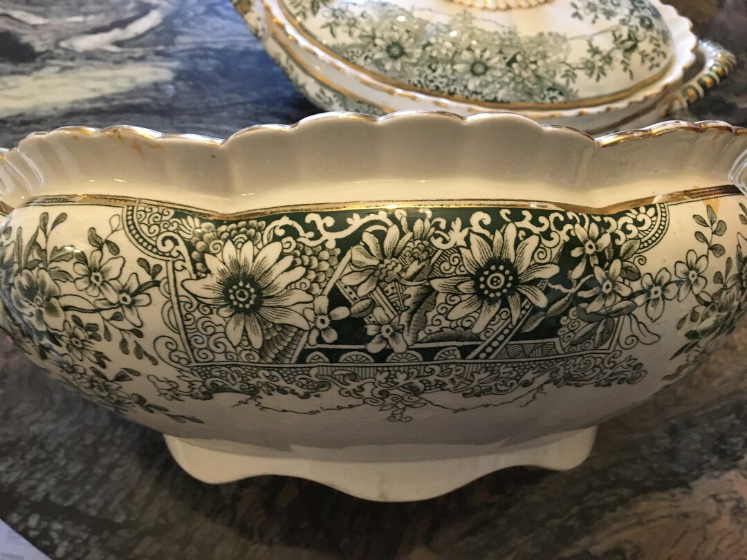 Keeling & Co Stirling Soup Tureen and Ladle Green and White Victorian