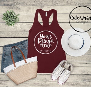 Maroon Bella Canvas 6008 Vrouwen Racerback Tank Top Shorts Tennisschoenen Hoed Stro Tas Plant Digitale Afbeelding MOCKUP Sjabloon