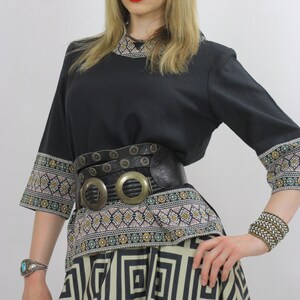 Geometric border print tunic top M