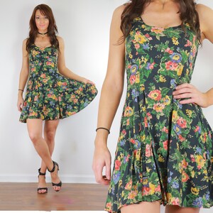 Vintage 90s floral dress grunge skater green sleeveless boho mini length Medium