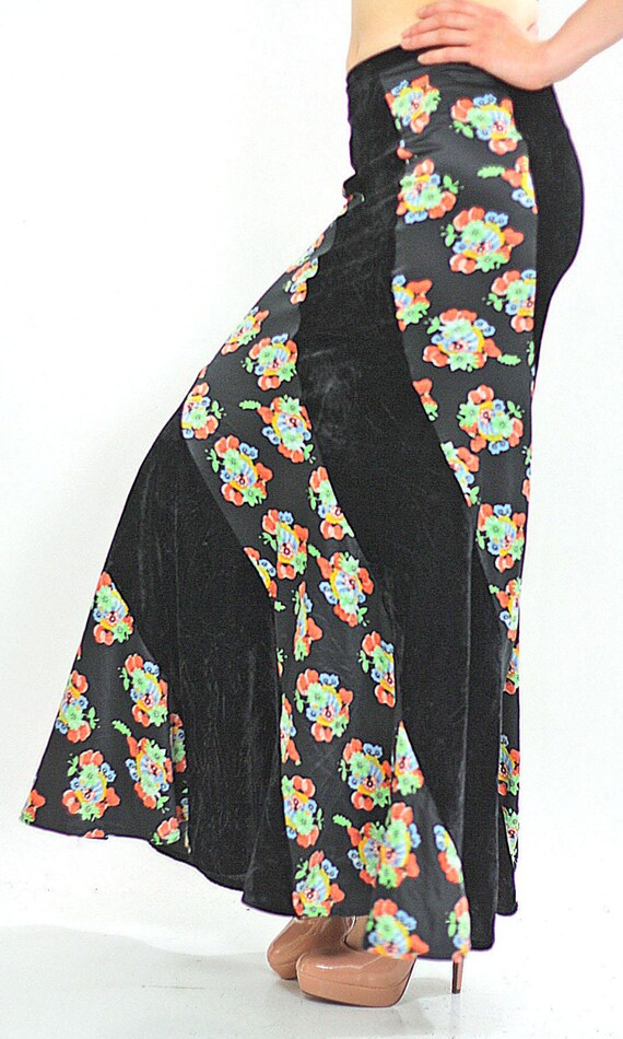 Floral grunge skirt black abstract floral 90s got… - image 2