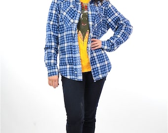 Blue flannel shirt long sleeve button down Vintage 1990s grunge blue white checkered lumberjack Unisex Medium