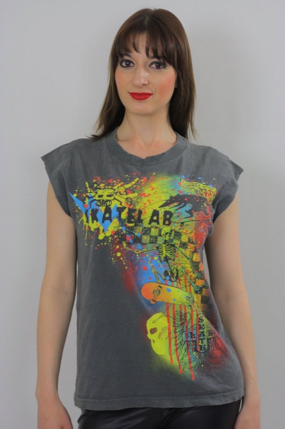 Vintage graphic T shirt skateboard tee shirt neon… - image 3