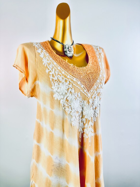 70s boho dress embroidered kaftan tie dye print b… - image 8