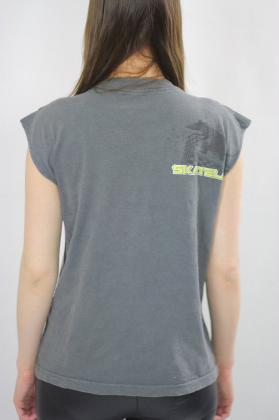 Vintage graphic T shirt skateboard tee shirt neon… - image 5