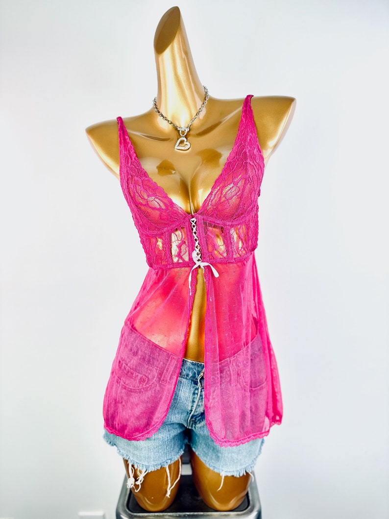 Vintage y2k grunge wróżka babydoll bielizna top różowa koronka koszulka na ramiączkach przezroczysta koszulka rozmiar mały zdjęcie 4
