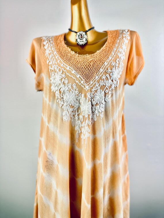 70s boho dress embroidered kaftan tie dye print b… - image 4
