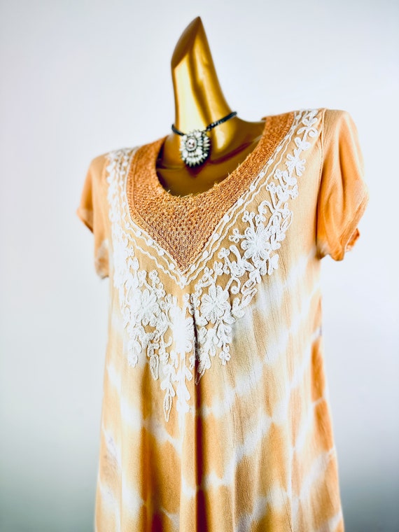 70s boho dress embroidered kaftan tie dye print b… - image 6