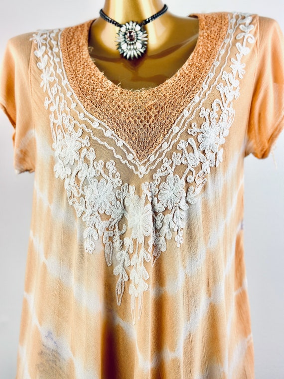 70s boho dress embroidered kaftan tie dye print b… - image 7