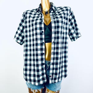 Vintage Mens flannel shirt plaid button up flannel 90s Grunge size Large