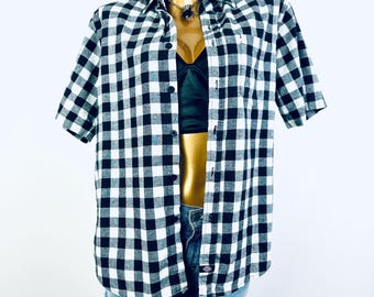 Vintage Mens flannel shirt plaid button up flannel 90s Grunge size Large