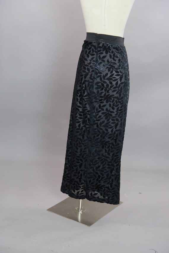 Velvet burnout  skirt vintage 90s grunge goth bla… - image 4