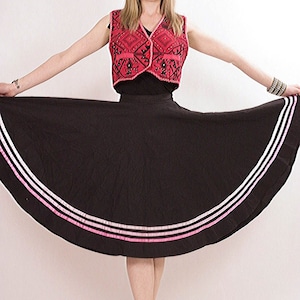 Vintage 70s boho striped Full skirt Black pink Color block Bohemian cotton swing skirt S