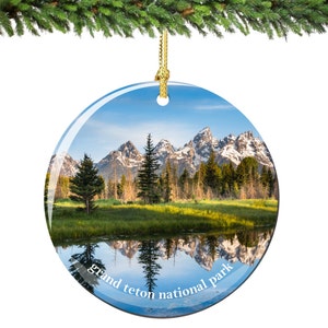 Grand Teton Nationalpark Weihnachtsverzierung von Wyoming in Porzellan, doppelseitig 7,5 Zoll