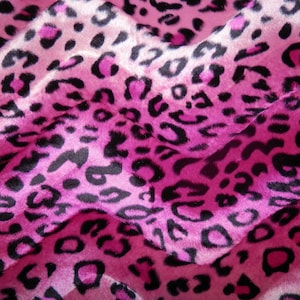 15"x19" Pink Leopard Print Velboa Short Pile Fabric #1194