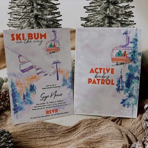 Baby on Board - Ski Bum On The Way, Einladung Babyparty • 'Tis the Ski-Sohn Babyparty-Einladung • CoEd Baby • Junge Winter Ski Dusche