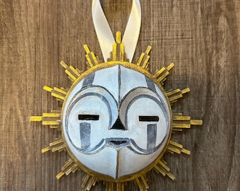 Esquie Mask Ornament Mini Wall Hanging - Expedition 33 - 3D Print Hand Painted