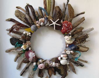 Ocean wreath. Driftwood. Beach Home Decor, Seasonal Decor, great summer gift! Beach! With beachcomber items.