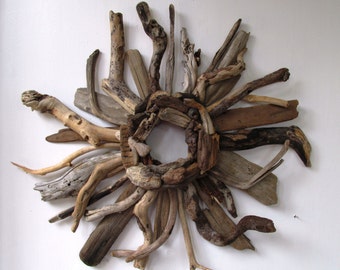 Sunburst Driftwood Wreath, Rustic Home Decor, Beach Home Decor, Door art,driftwood home decor. Driftwood wreath garden wreath