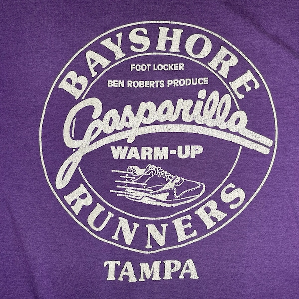 Vintage 1980s Purple Gasparilla Bayshore Runners Tampa T-Shirt by Screen Stars Best L