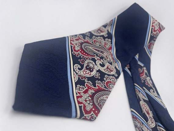 Vintage 1970s Wide Navy Blue Polyester Tie with G… - image 2