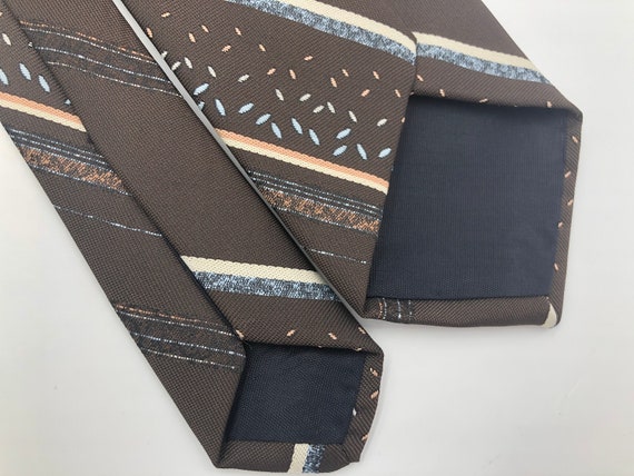 Vintage 1980s Skinny Brown Polyester Tie with Blu… - image 10