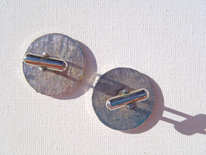 Vintage 1960s Cellular White on Silver Atomic Cuff Links image 2