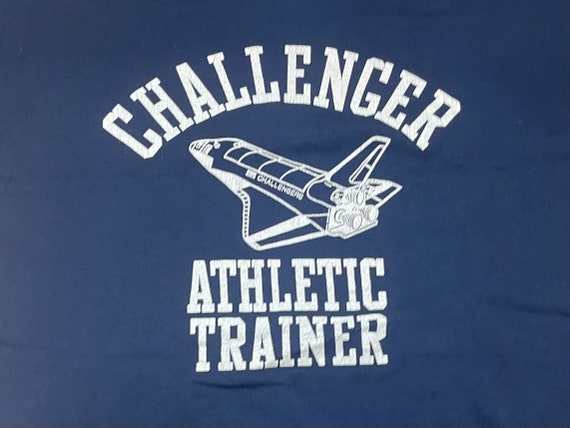 Vintage 1980s Navy Blue and White Challenger Spac… - image 1