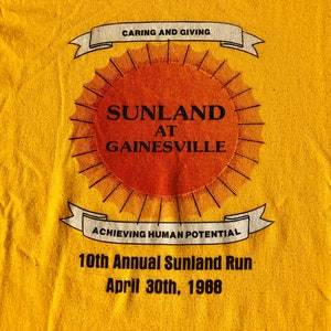 Vintage 1980s Gold Yellow 1988 Sunland Run 10th Anniversary L/XL T-Shirt by Jerzees