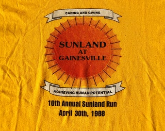 Vintage 1980s Gold Yellow 1988 Sunland Run 10th Anniversary L/XL T-Shirt by Jerzees