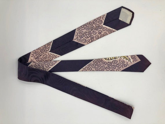 Vintage 1950s Skinny Purple Rayon Tie with White … - image 6