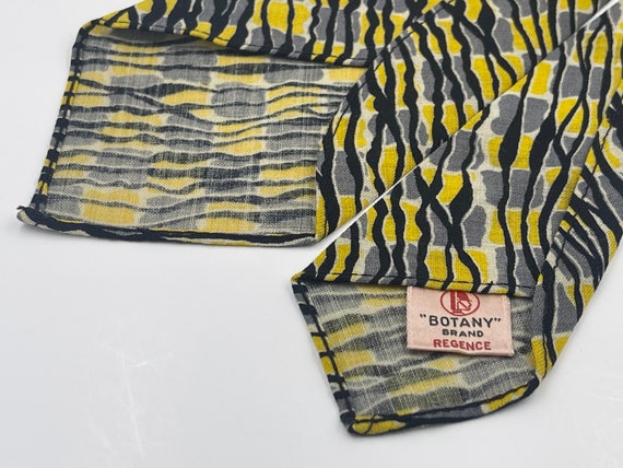 Vintage 1940s Wide Gray and Yellow Checked Wool T… - image 6