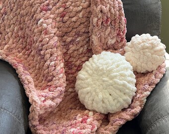 Pretty in Pink Marbled Chunky Comfort:  Personal Throw in Luxuriously Soft Yarn