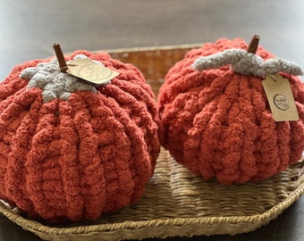 Pumpkin Hand-Knit Round Pouf