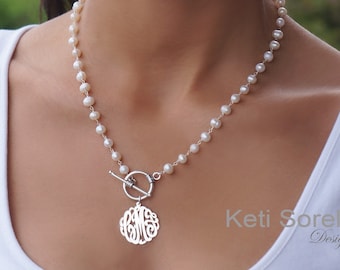 Natural Pearl Necklace with Monogrammed Initials & Toggle Clasp, Personalized Necklace in Sterling Silver, Yellow or Rose Gold,