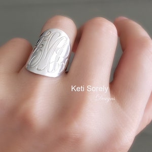 Large Monogram Ring, Hand Engraved Initials Ring 1" - Oval Monogram in Sterling Silver, Yellow Gold, Rose Gold, White Gold, Disc Ring