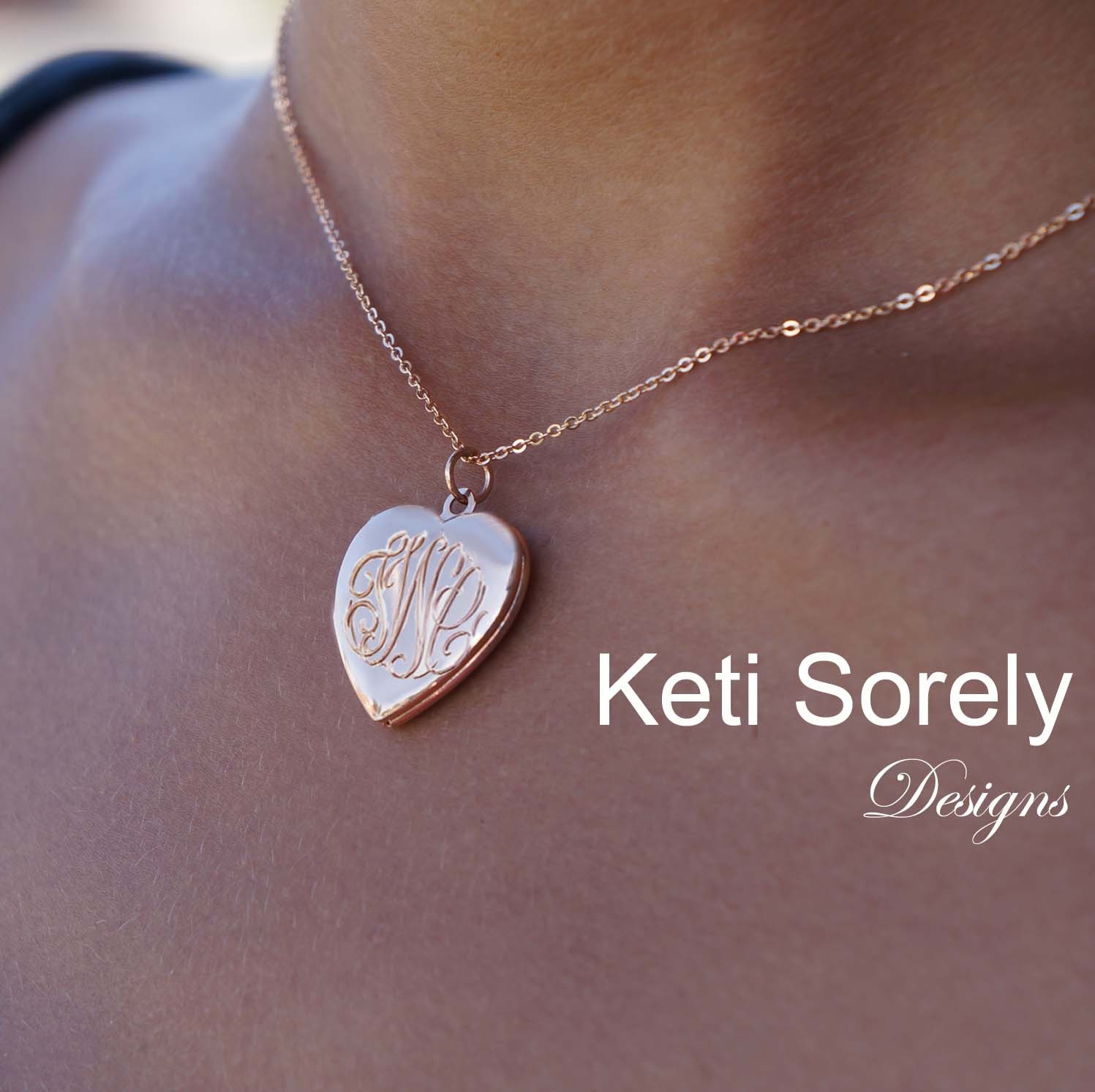 Heart Locket Necklace With 2 Photo 