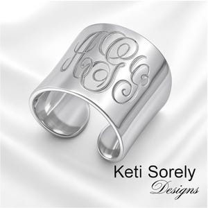Grande bague manchette personnalisée avec vos initiales gravées, bague monogramme en argent sterling, or jaune ou rose, bague réglable pour femme.