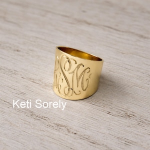 Anillo de cigarro personalizado con iniciales monogramadas. Anillo grande grabado en plata de ley, oro amarillo, rosa o blanco. Regalo personalizado.