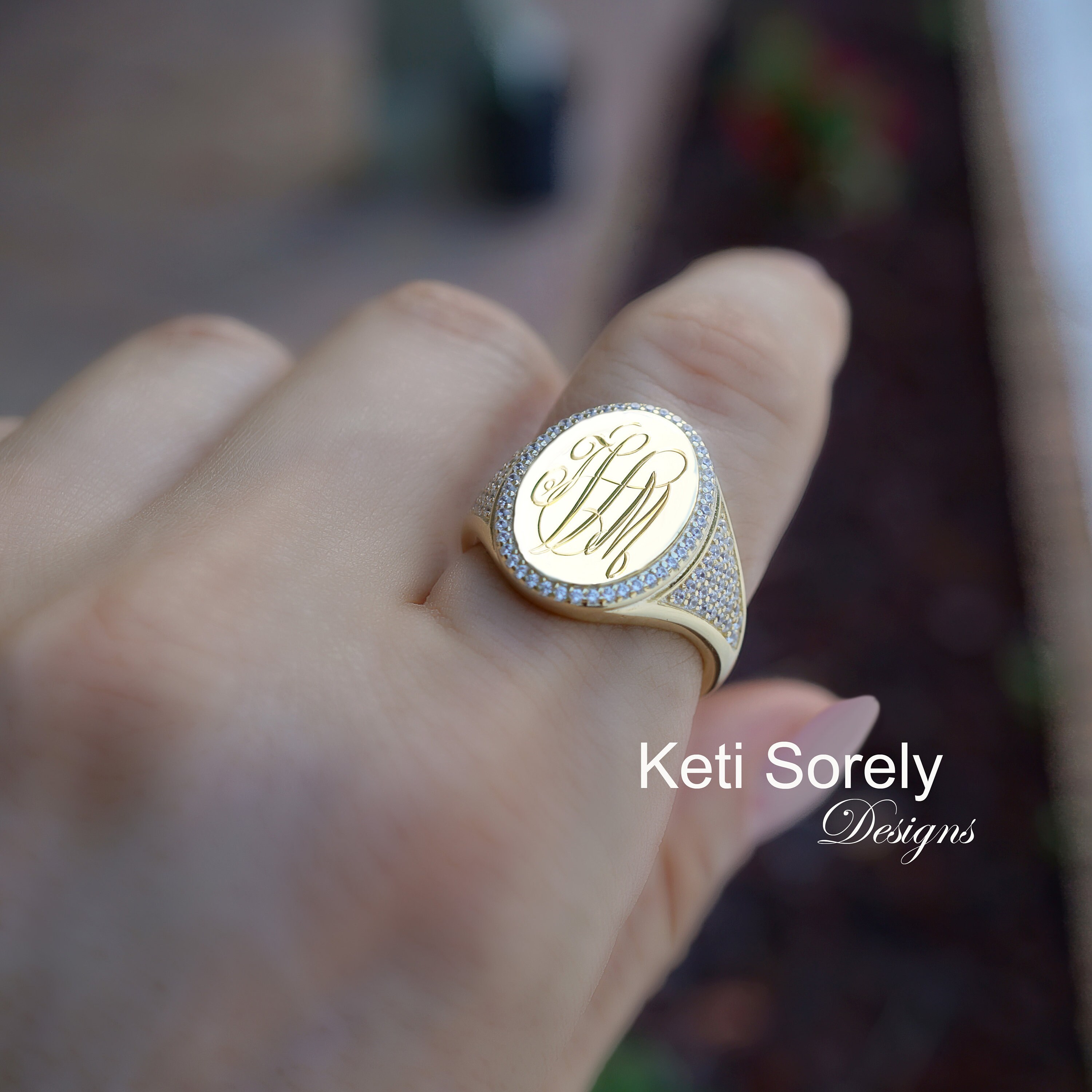 The Gentleman Ring - Large Signet Ring – Gold Pan Pete Design