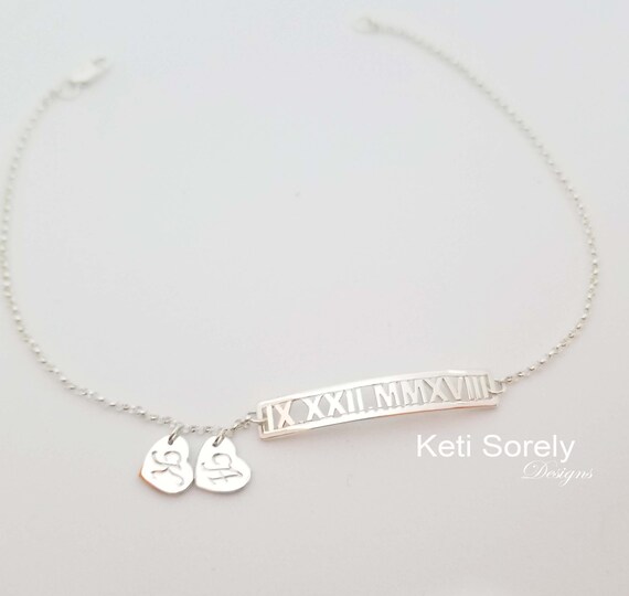 Bracelet with roman shop numerals and heart