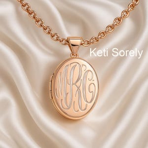 Hand Engraved Oval Locket Necklace in Sterling Silver, Yellow or Rose Gold, Monogram Initials Photo Locket for Mother, Sister, Daughter, BFF