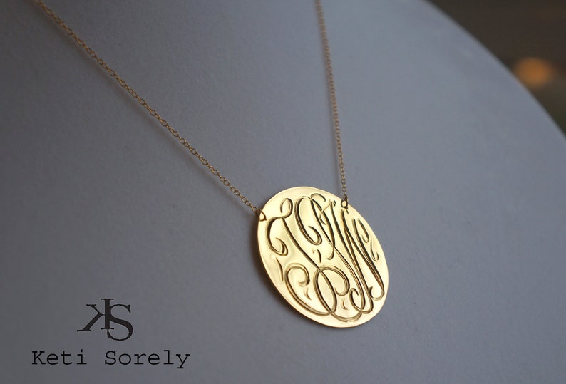 10K Solid Gold Hand Engraved Monogram Initials Disc engrave Etsy