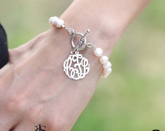 Pearl Bracelet with Monogram & Toggle Clasp. Personalized Initials Charm Bracelet, Personalized -  Sterling Silver, Yellow or Rose Gold