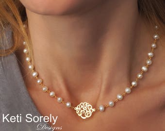 Natural Pearls Necklace With Monogram Initials Charm in Sterling Silver, Yellow Gold or Rose Gold, Custom Beaded Chain With Cultured Pearls