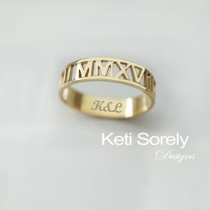 10K, 14K or 18K Solid Gold Unisex Roman Numerals Band with Engraving - Custom Date Ring in Karat Gold - Special Date Ring - Wedding Band