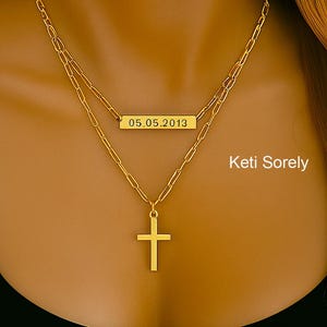 Collar de barra personalizado con cruz grande, colgante grabado en plata de ley, oro amarillo o rosa, cadena de clip en capas para mujer.
