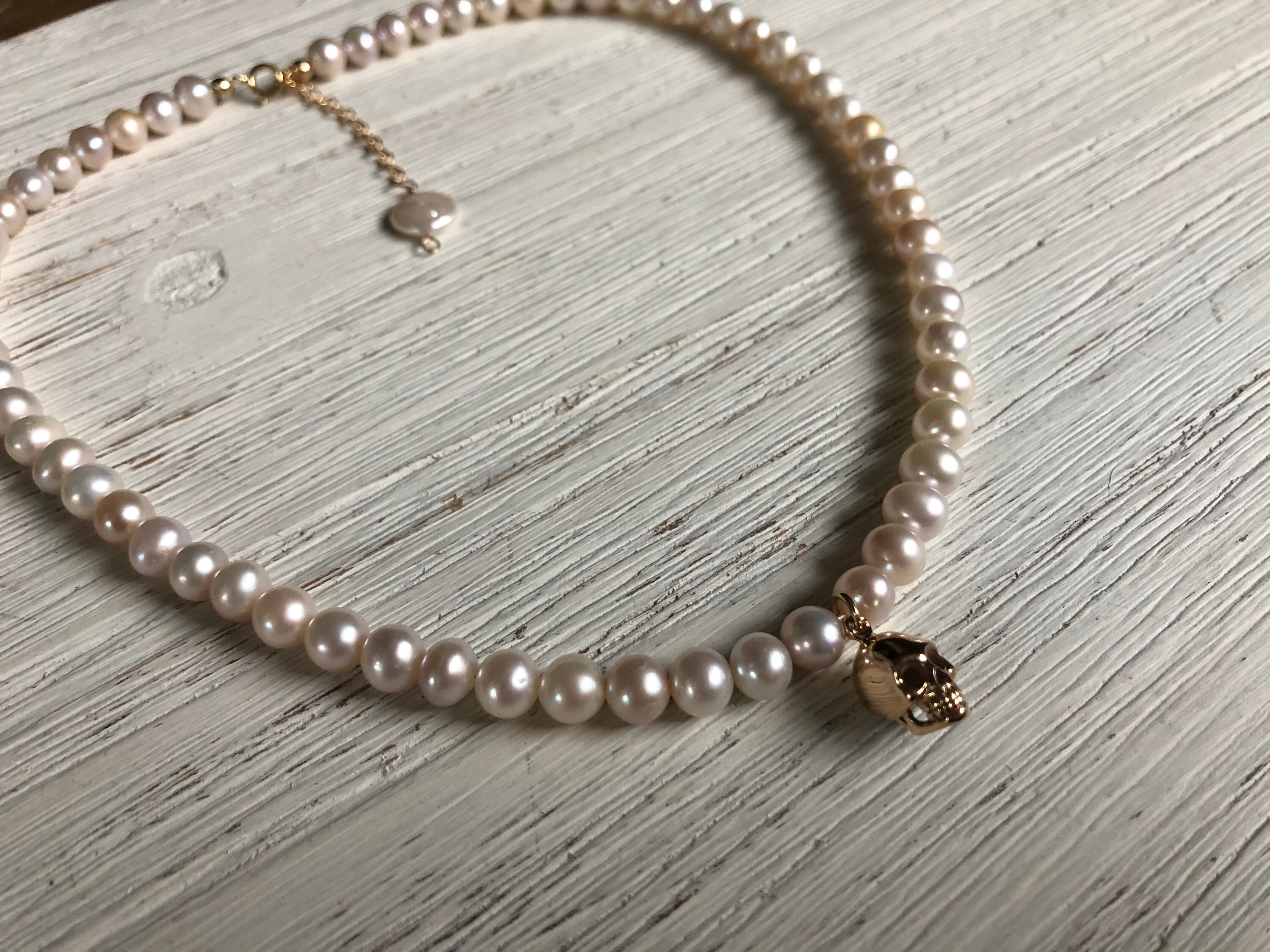 Fresh Water Pearl Choker With Skull Charm- Pearl Necklace