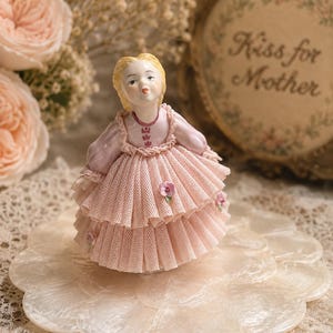 Irish dresden porcelain figurine - Etsy 日本